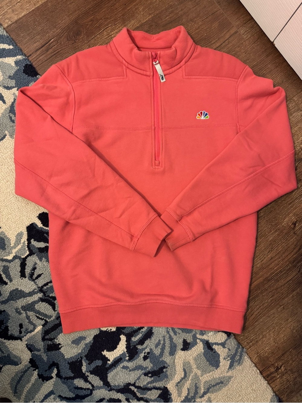 Vineyard Vines NBC pullover